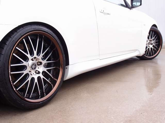 中古車 日産 スカイラインクーペ 3.7 370GT タイプS BLTZ車高調