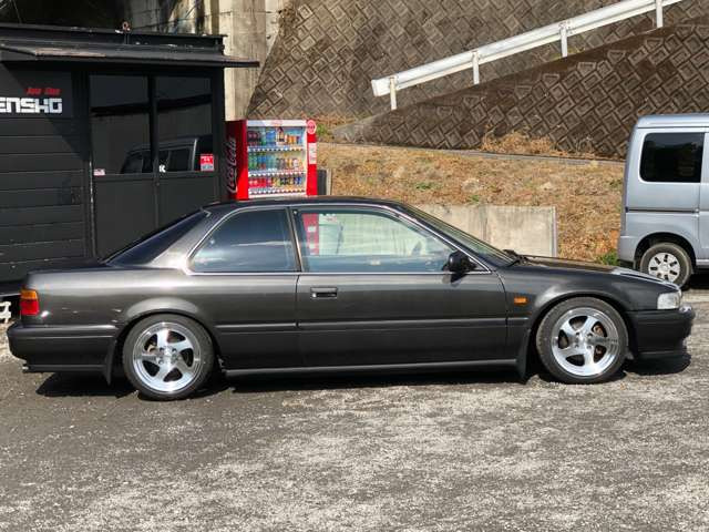 アコードクーペ2.0si部品取り車