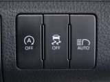 運転席横にある各種機能操作スイッチです。