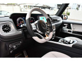 Gクラス G400d G400d AMG ライン 4WD マヌファクトゥーアプログラム 左ハンドル
