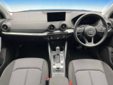 Q2 30 TFSI スポーツ 