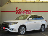 アウトランダーPHEV 2.4 G プレミアムパッケージ 4WD 