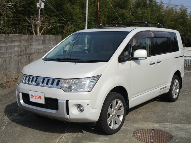 デリカD:5 2.4 G プレミアム 4WD 