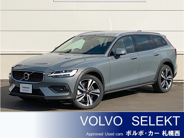 ボルボ V60クロスカントリー 