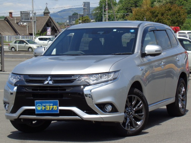 三菱☆アウトランダーPHEV☆スキッドプレート-