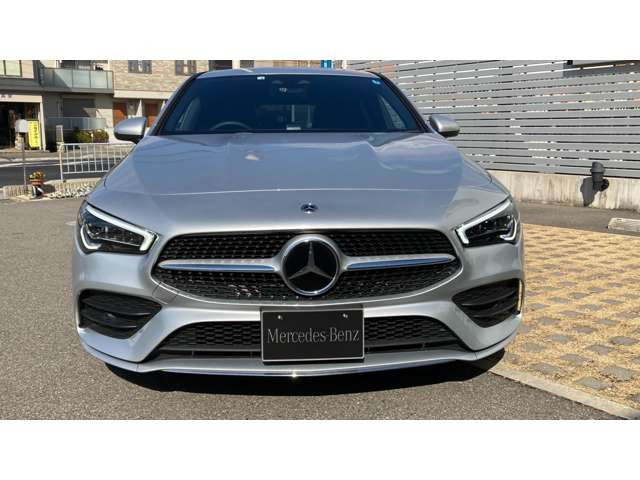 中古車 メルセデス・ベンツ CLA200dシューティングブレーク CLA200d