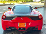 フェラーリ458イタリアは0-100km/h加速を3.4秒でこなし、ハイスピードはは325km/hに達します!