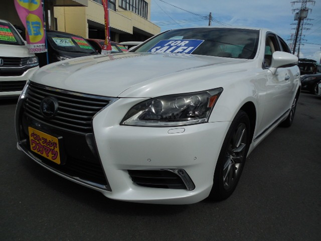 中古車 レクサス LS 600h バージョンC Iパッケージ 4WD ステアリング