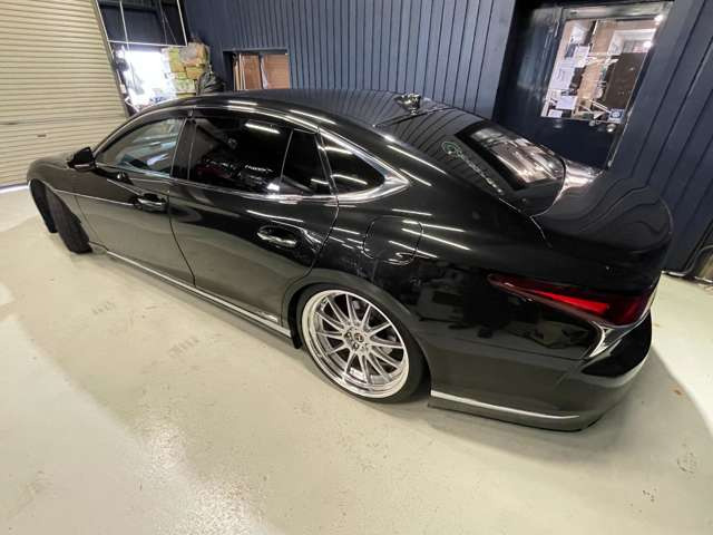 中古車 レクサス LS 500h バージョンL デジタルインナーミラー 純正