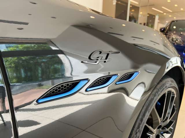 中古車 マセラティ ギブリ GT ネロ インフィニート GT ネロ イン