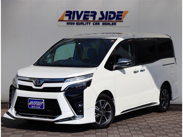 中古車 トヨタ ヴォクシー 2.0 ZS 煌II TRDフルエアロ純正10型ツインナビBカメラ の中古車詳細 (36,000km,  ホワイトパールクリスタルシャイン, 神奈川県, 302万円) | 中古車情報・中古車検索なら【車選びドットコム（車選び.com）】