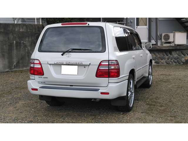 中古車 トヨタ ランドクルーザー100 4.2 VXリミテッド ディーゼル 4WD