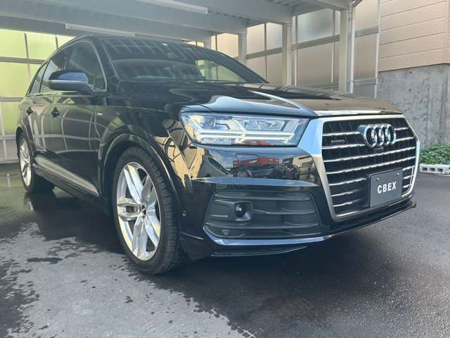 中古車 アウディ Q7 3.0 TFSI クワトロ Sラインパッケージ 4WD の中古