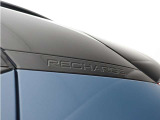 リア・ルーフピラー・トリムには、あなたが選んだXC40が特別なモデルであることをさりげなく主張する、“Recharge”のロゴが刻まれています。