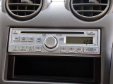 シンプルなCDラジオです。