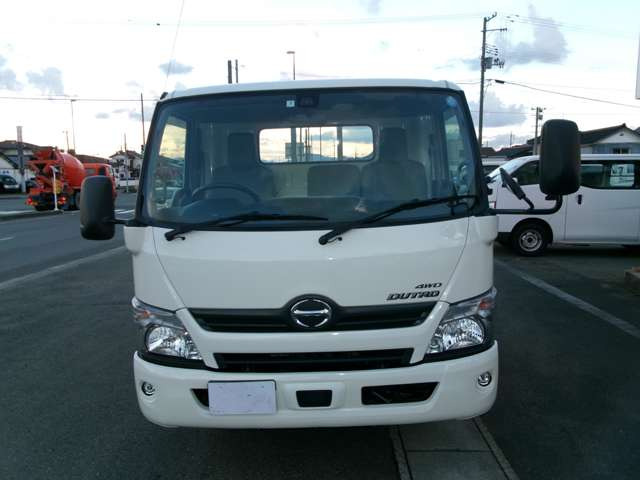 中古車 日野 デュトロ 2トン トラック 4WD の中古車詳細 (73,000km