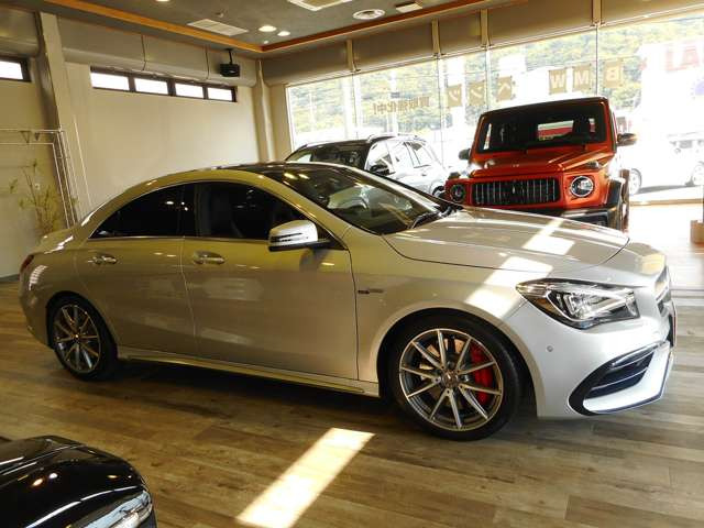 中古車 メルセデス・ベンツ AMG CLA45 CLA45 4マチック 4WD の中古車