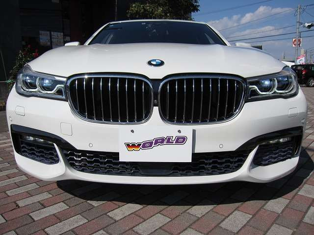 中古車 BMW 750i 750i Mスポーツ の中古車詳細 (19,000km, ホワイト