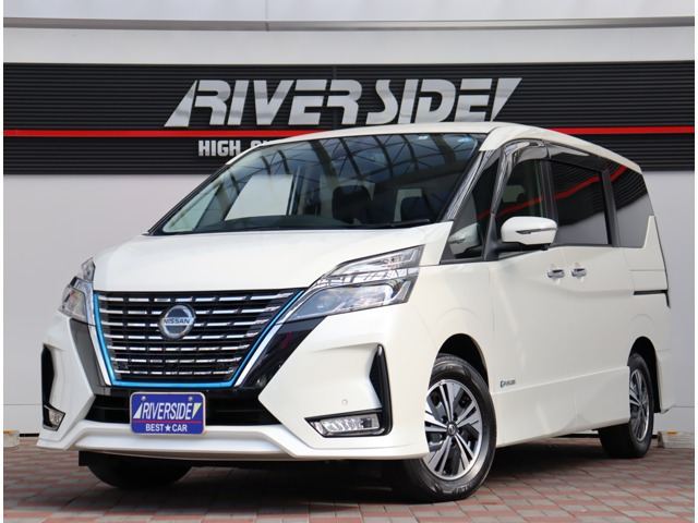 中古車 日産 セレナ 1.2 e-POWER ハイウェイスター V 10インチナビ後席