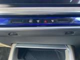 エアコンは、運転席と助手席で個別に温度設定することが可能です!