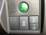 運転席右側に衝突軽減ブレーキ【CMBS】のスイッチや路外逸脱抑制システムのスイッチ等がついています。