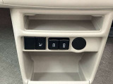 エアコンはオートエアコンでプラズマクラスター機能を搭載しており、車内空間を清潔に保つことができます。