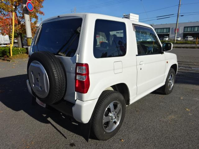 日産 キックス RX 4WD の中古車詳細 (73,300km, パール/白, 香川県