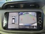 【バックモニター】ギヤをリバースに入れれば車内モニターに後方の様子を映し出し安全確認ができて便利!!