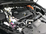 A25A-FXS型 2.5L 直4 DOHCエンジンと1KM型 交流同期電動機ハイブリッドシステム搭載、4WDです。