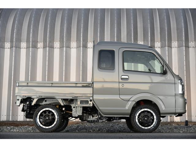 【中古】 レイスイーパーｃｒｏｓｓ １/ジャイブ/垣野内成美 スズキ キャリイ スーパーキャリイ X 4WD の中古車詳細 (1km