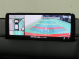 360°ビューモニター搭載。カメラで車両周囲の状況を映し出すため、狭い場所での駐車などに役立ちます。