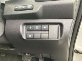 運転席右側に各種スイッチがあります!