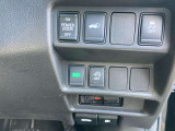 運転席右側には各種スイッチがあります!