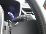 <AUTOライト>周囲の明るさをセンサーでキャッチして、ヘッドライトを自動的に点けてくれる賢い機能です!