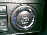 ★プッシュスタートシステム★エンジンスタートは最近はやりのプッシュスタート!鍵を車内に持ち込めばシリンダーに差し込まなくともボタン1つでエンジンがかかる★