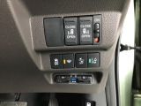 ETC付いてます。ETCが使用可能な道路通行料はキャッシュレスでスマートに走行できます。スライドドアの開閉はスマートキーのリモコンやドアノブは勿論、運転席側のスイッチ操作でも開閉ができ、安全・簡単です