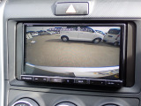 バックカメラを装備しております。駐車時に大変役立ちますよ♪運転が苦手な方の味方になってくれます。
