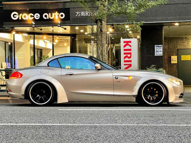 中古車 BMW Z4 sドライブ 23i スタイルエッセンス 社外オ-バ-フェンダ- WORK18inc XYZ車高調 の中古車詳細  (21