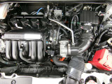Honda独自のバルブ制御システムVTEC機構によって低燃費と高出力を両立したエンジンに高出力モーターを組み合わせ、大きなパワーを引き出します。