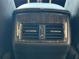 後部座席にもエアコンが装備されておりますので、車内のどこでも快適な温度でご乗車いただけます♪