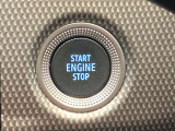 【プッシュ式エンジン・インテリジェントキー】プッシュ式エンジンスタートでブレーキを踏んでボタンを押すだけでエンジン始動がスムーズ!!鍵をカバンに入れているだけでエンジンの始動が可能★