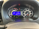 ドライブをサポートする情報や各種警報などを、スピードメーター内にインフォメーションディスプレイが鮮やかなブルーで表示。必要な情報をひと目で認識できます。