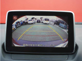 バックカメラで駐車時の死角も確認できます!