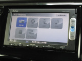 ナビゲーションはギャザズメモリーナビ(VXM-145C)を装着しております。AM、FM、CDがご使用いただけます。初めて訪れた場所でも安心ですね!