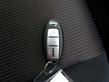 インテリジェントキー付き!キーをポケットやカバンに入れておくだけでドアの施錠・開錠やエンジンスタートの操作が簡単です!