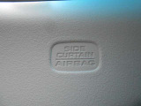 運転席&助手席のエアバッグはもちろん、前席用iサイドエアバッグ、サイドカーテンエアバッグも付いて万一の時も安心♪
