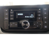 車内では音楽やラジオを聴くことができます