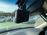 万が一の事故のときもドライブレコーダーがあると安心です。ご利用になる場合は個人情報保護の観点より新品の対応SDカードをお求め下さい。