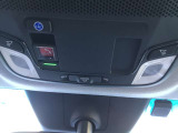 ホンダコネクト用緊急連絡先ボタン&トラブルサポートボタン。