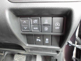軽とは思えないほどの豊富な装備も魅力的!各機能の切り替えボタンは運転席から操作ラクラク。